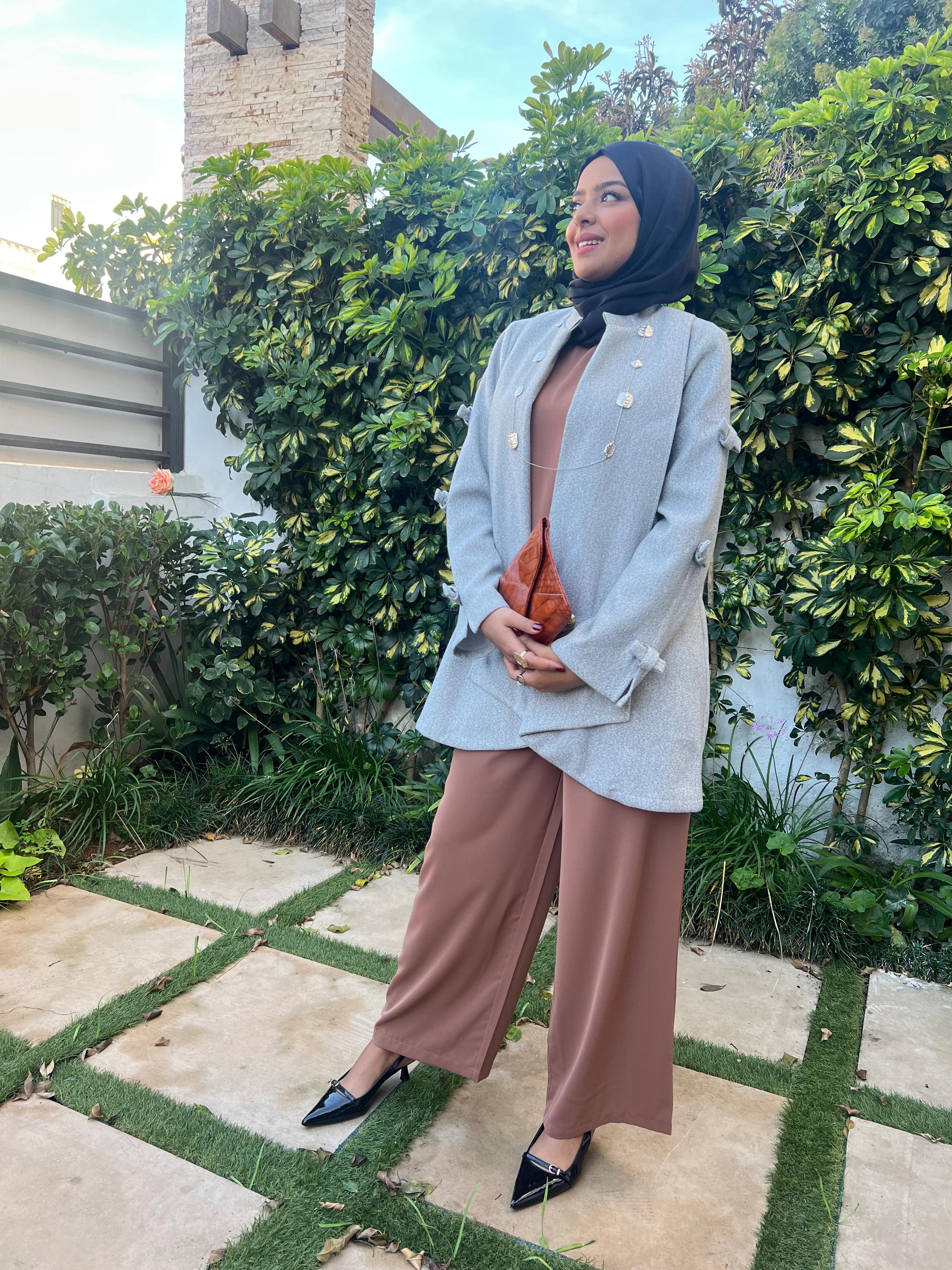 Manteau gris – Élégance intemporelle et caractère subtil